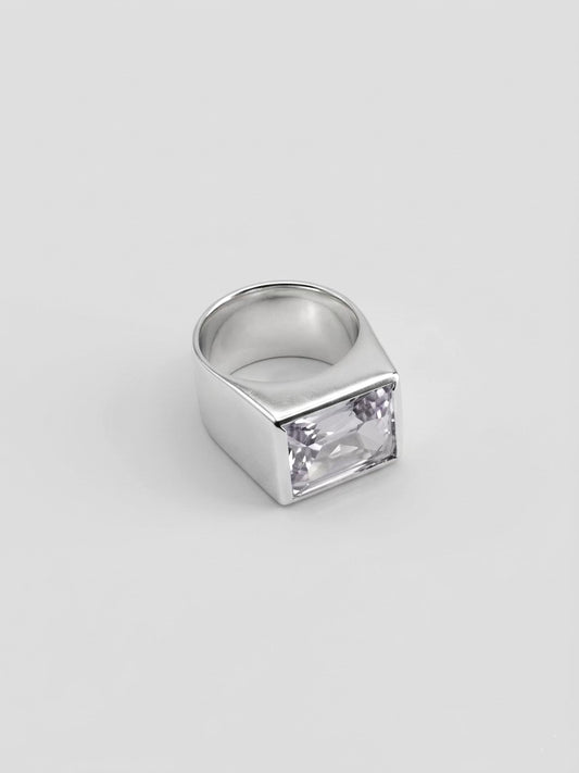 SIGNET RING