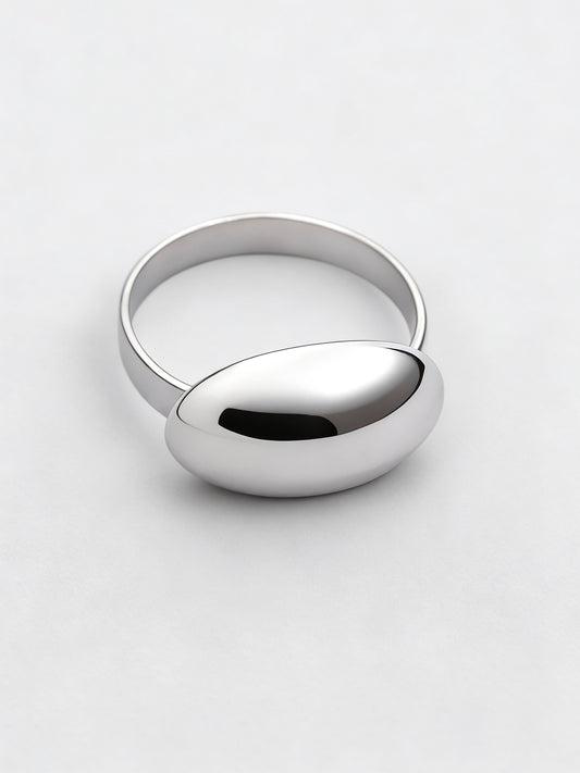 CAPSULE RING